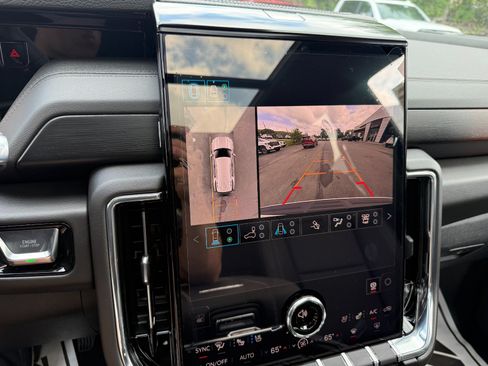 New 2026 GMC Yukon Denali w/ Denali Reserve Package AWD/4WD image 40