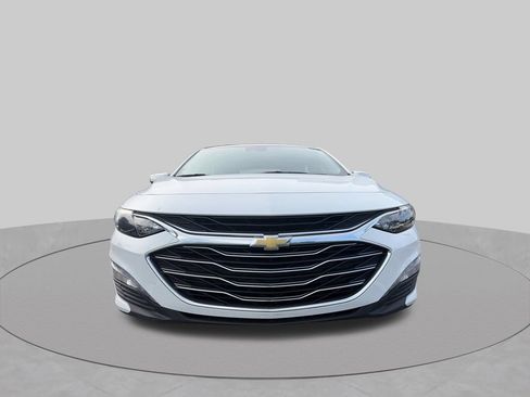 Used 2024 Chevrolet Malibu LT FWD image 3