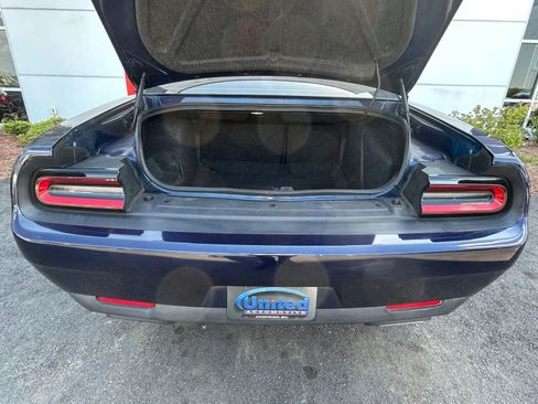 Used 2017 Dodge Challenger R/T w/ Blacktop Package RWD image 21