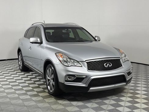 Used 2017 INFINITI QX50 2WD w/ Premium Plus Package image 3