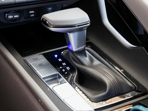 Used 2024 Hyundai Elantra SEL w/ Convenience Package image 19