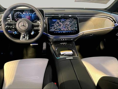 New 2026 Mercedes-Benz E 53 AMG e 4MATIC Wagon image 7