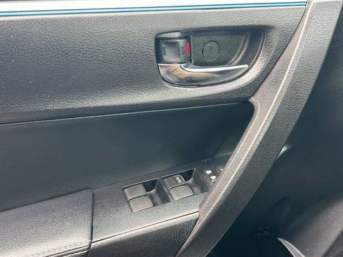 Used 2016 Toyota Corolla S FWD image 13