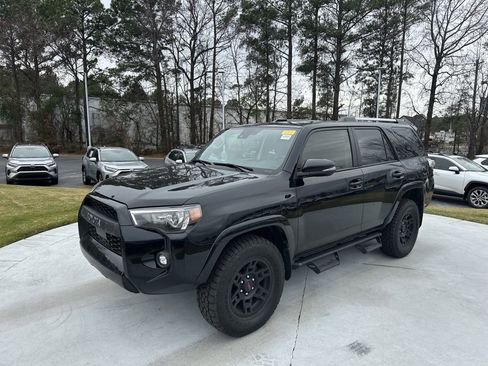 Used 2023 Toyota 4Runner SR5 Premium image 5