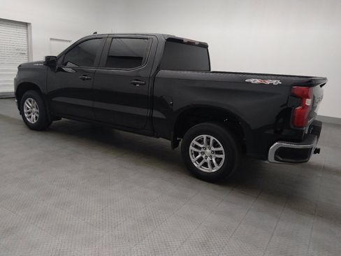 Used 2022 Chevrolet Silverado 1500 LT AWD/4WD image 3