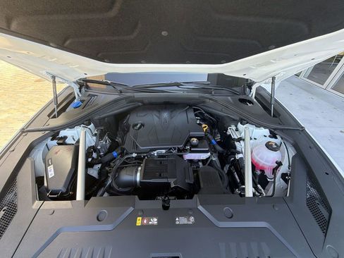 Used 2026 Genesis GV70 2.5T Advanced image 18