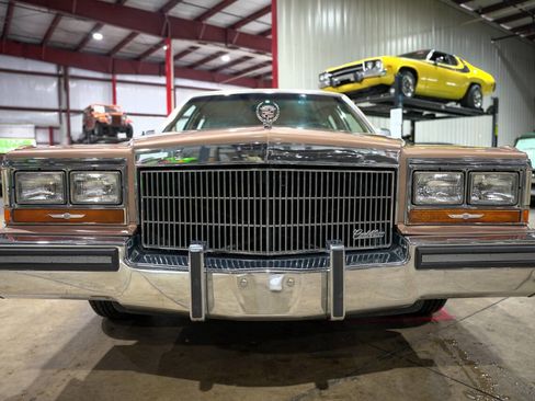 Used 1989 Cadillac Brougham image 13