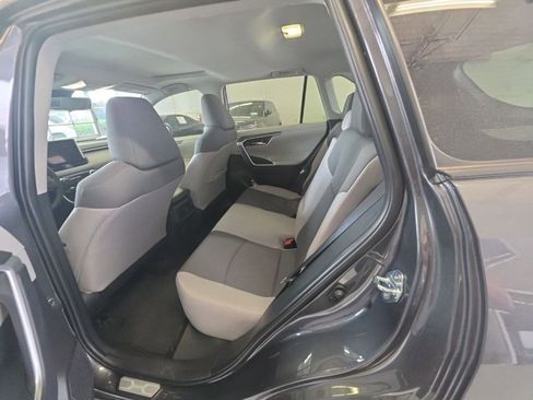 Used 2025 Toyota RAV4 XLE FWD image 11