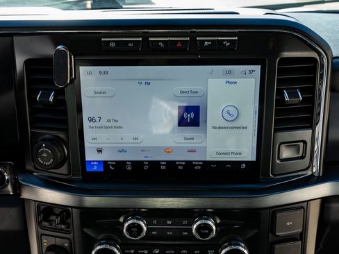 Used 2023 Ford F350 Lariat w/ Lariat Ultimate Package image 24