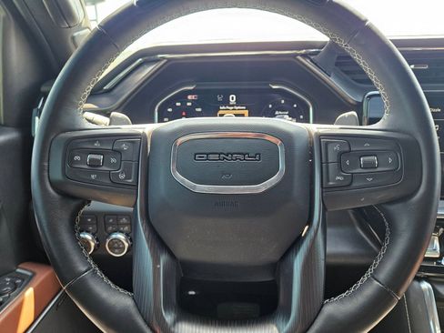 Used 2025 GMC Sierra 1500 Denali Ultimate image 11