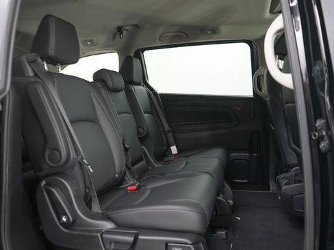 Used 2026 Honda Odyssey EX-L image 12