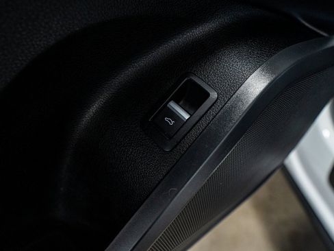 Used 2019 Audi Q5 2.0T Premium image 33