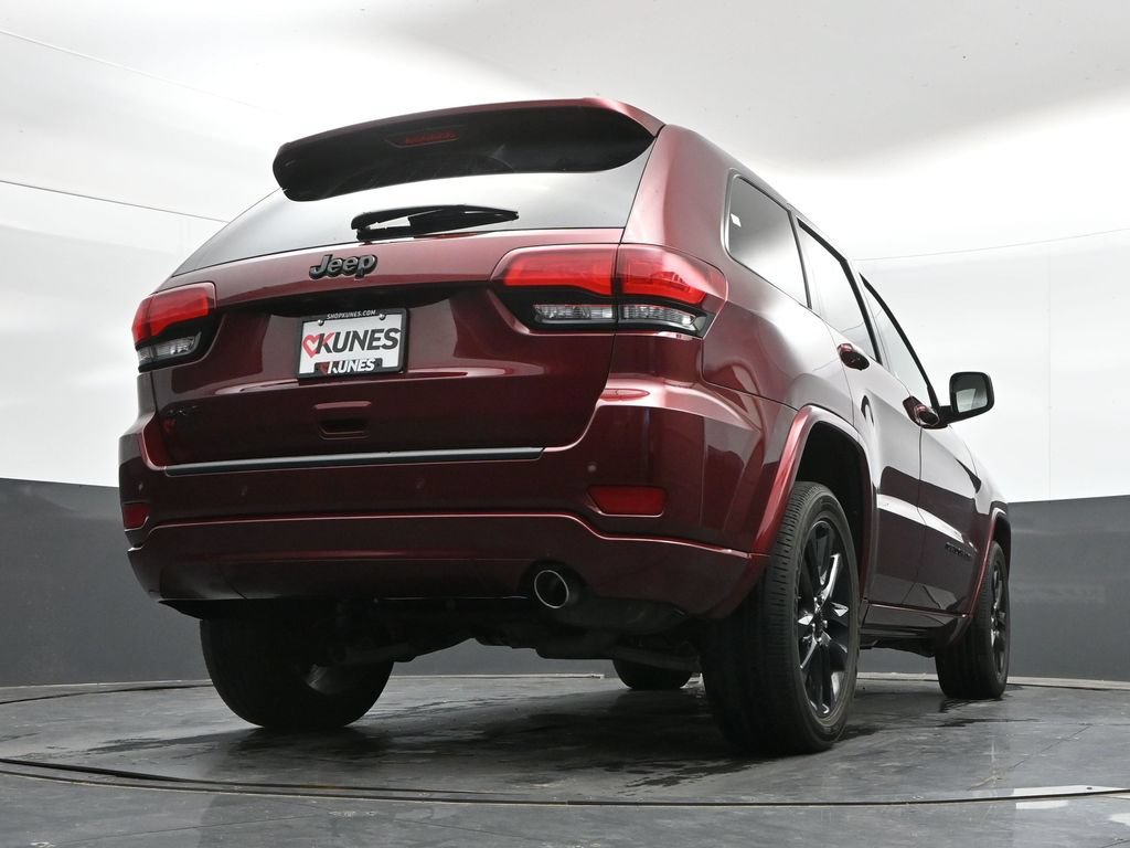 Used 2020 Jeep Grand Cherokee Altitude AWD/4WD image 41