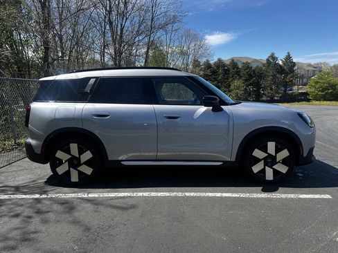 New 2025 MINI Cooper Countryman S image 4