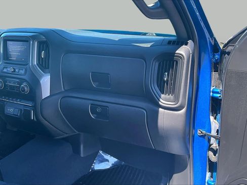 Used 2023 Chevrolet Silverado 1500 Custom AWD/4WD image 18