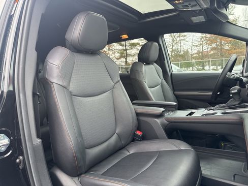 Used 2023 Toyota Sienna XSE w/ XSE Plus Package image 14