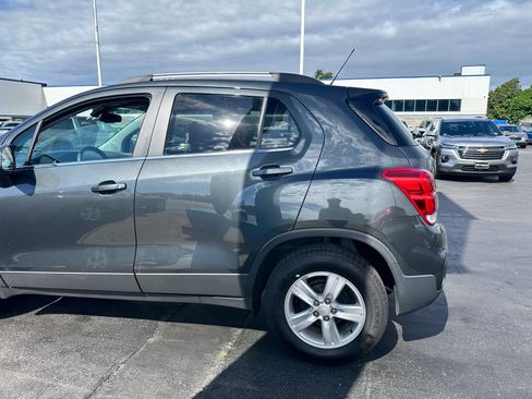 Used 2020 Chevrolet Trax LT FWD image 5