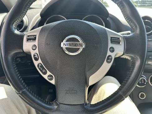 Used 2009 Nissan Rogue SL w/ Leather Pkg FWD image 11