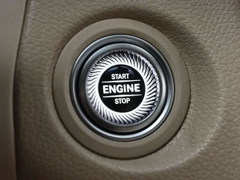 Used 2022 Mercedes-Benz GLC 300 w/ Premium Package Lite image 26