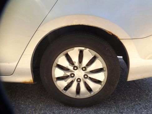 Used 2010 Honda Accord LX image 17