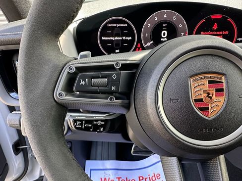 Used 2025 Porsche Panamera 4 image 20