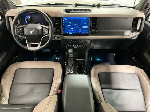 Used 2022 Ford Bronco Wildtrak AWD/4WD image 16