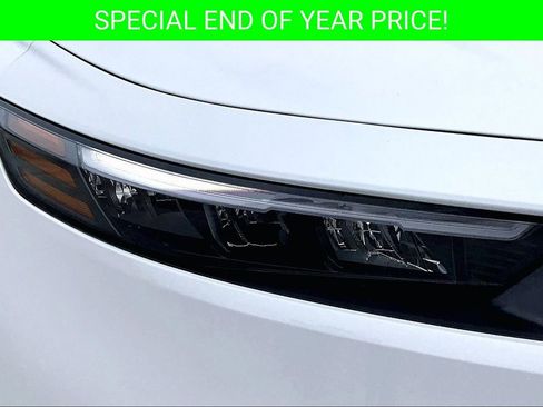 Certified 2025 Honda Accord SE image 32