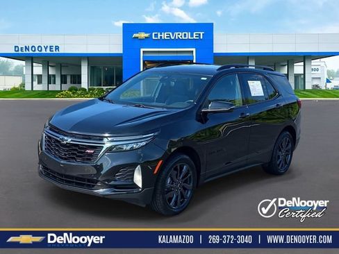Used 2023 Chevrolet Equinox RS AWD/4WD image 1
