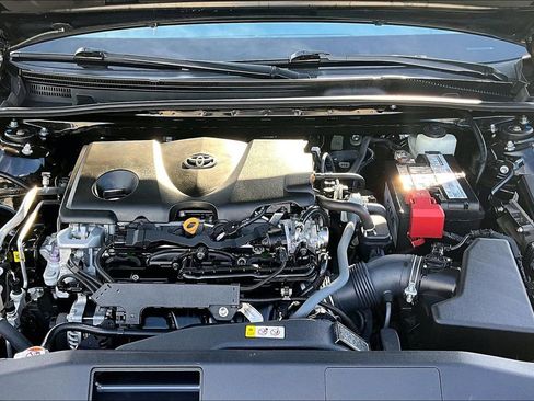 Used 2022 Toyota Camry XSE FWD image 29