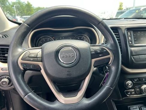 Used 2014 Jeep Cherokee Latitude AWD/4WD image 13
