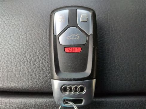 Used 2019 Audi Q7 3.0T Prestige w/ Prestige Package image 39