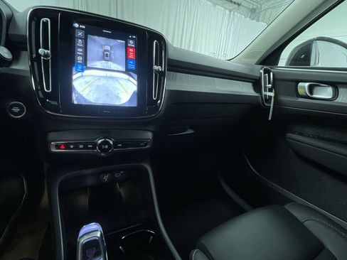 New 2026 Volvo XC40 B5 Plus w/ Protection Package Premier image 15