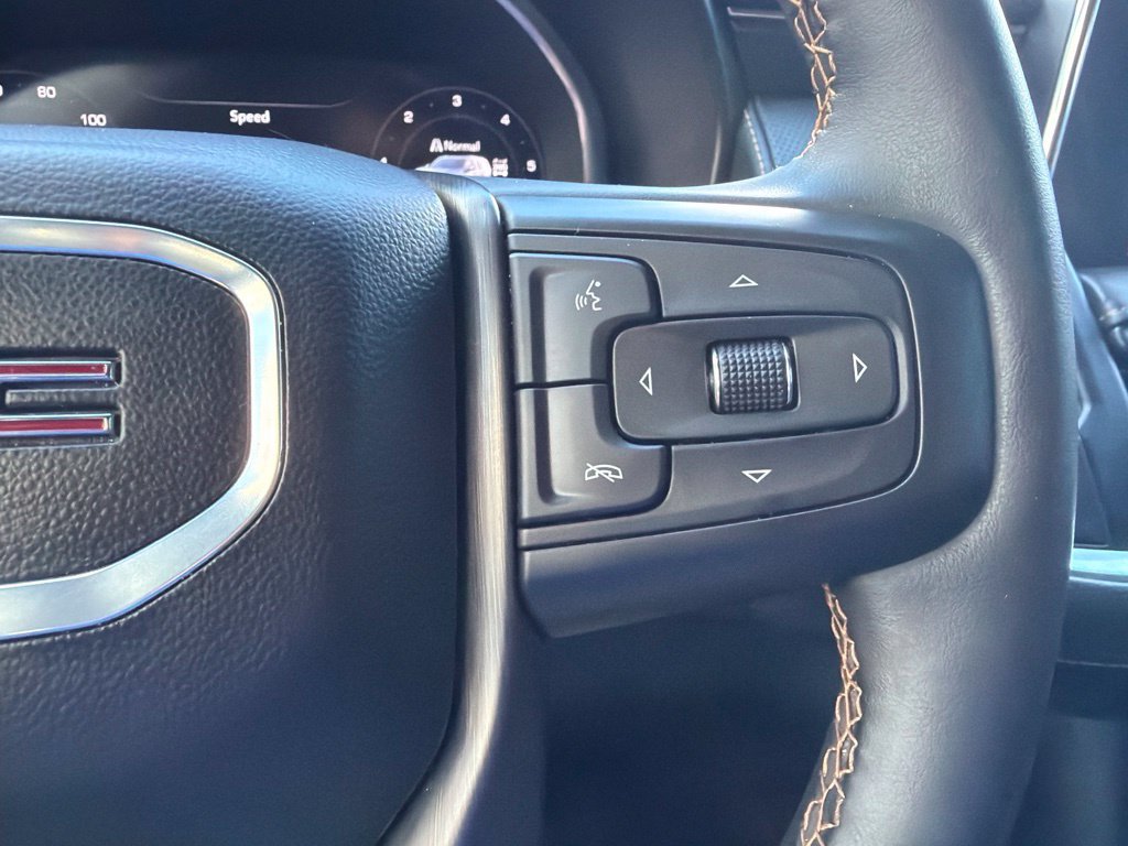 Used 2024 GMC Yukon AT4 AWD/4WD image 14