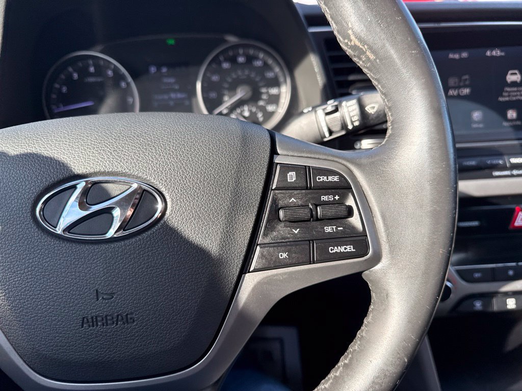 Used 2017 Hyundai Elantra Limited FWD image 29