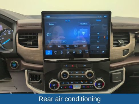 Used 2024 Ford Expedition Max Limited image 32