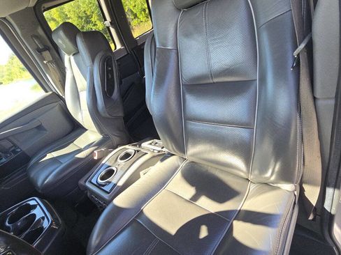 Used 2016 Chevrolet Express 2500 image 15