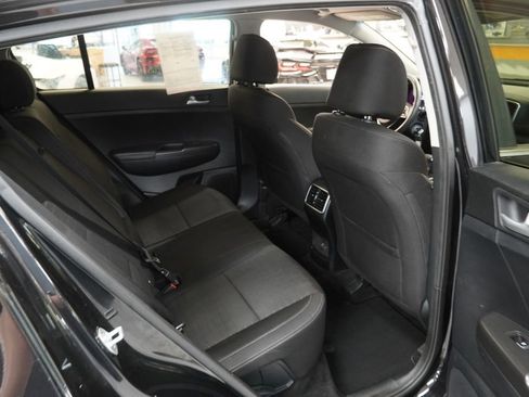 Used 2018 Kia Sportage LX FWD image 21