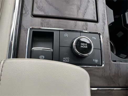 Used 2020 Lincoln Navigator Reserve w/ Equipment Group 208A Reserve image 21