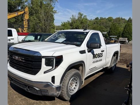 Used 2024 GMC Sierra 1500 Pro w/ Trailering Package AWD/4WD image 1
