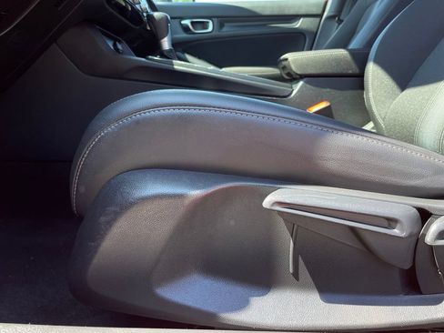 Used 2025 Honda Civic Sport image 24