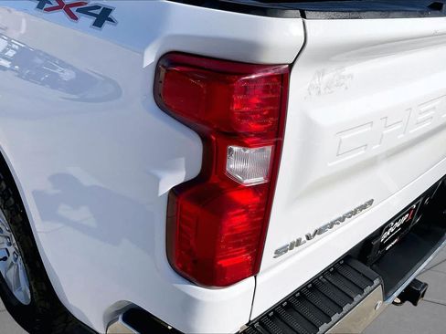 Certified 2025 Chevrolet Silverado 1500 LT w/ Safety Package AWD/4WD image 27