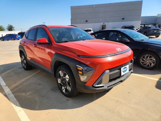 Used 2025 Hyundai Kona SEL AWD/4WD image 1