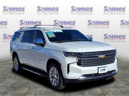 Used 2024 Chevrolet Suburban Premier image 1