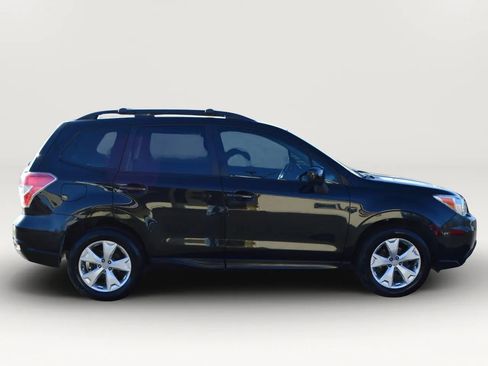 Used 2015 Subaru Forester 2.5i w/ Alloy Wheel Package image 8