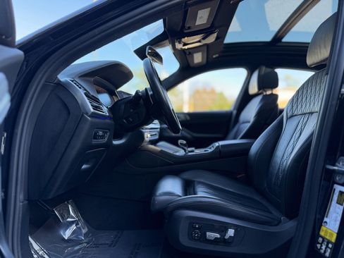 Used 2023 BMW X6 xDrive40i w/ M Sport Package image 24