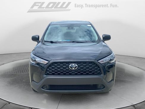 Used 2022 Toyota Corolla Cross L FWD image 3