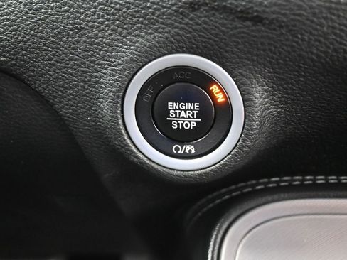 Used 2023 Dodge Challenger SXT image 23