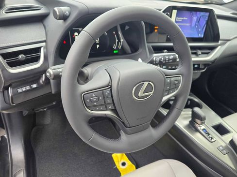 New 2025 Lexus UX 300h FWD image 27