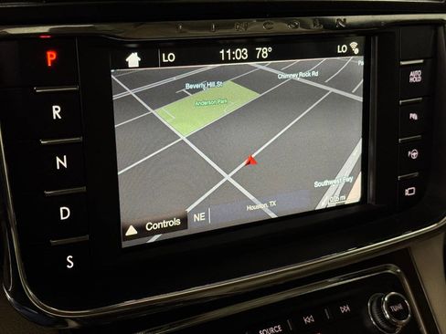 Used 2019 Lincoln Continental Reserve image 42