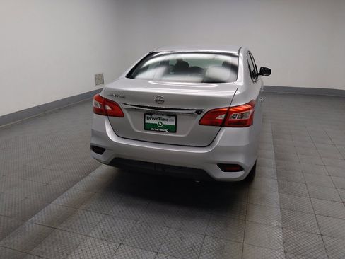 Used 2016 Nissan Sentra S FWD image 7